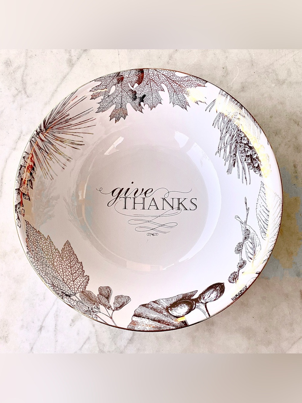 222 FIFTH 'Give Thanks' Decorative SERVING BOWL WHITE Gold RIM NEW 10 IN